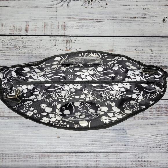 Thirty-One Party Floral Large Insulated Cooler Tote Black and White EUC - Picture 3 of 9